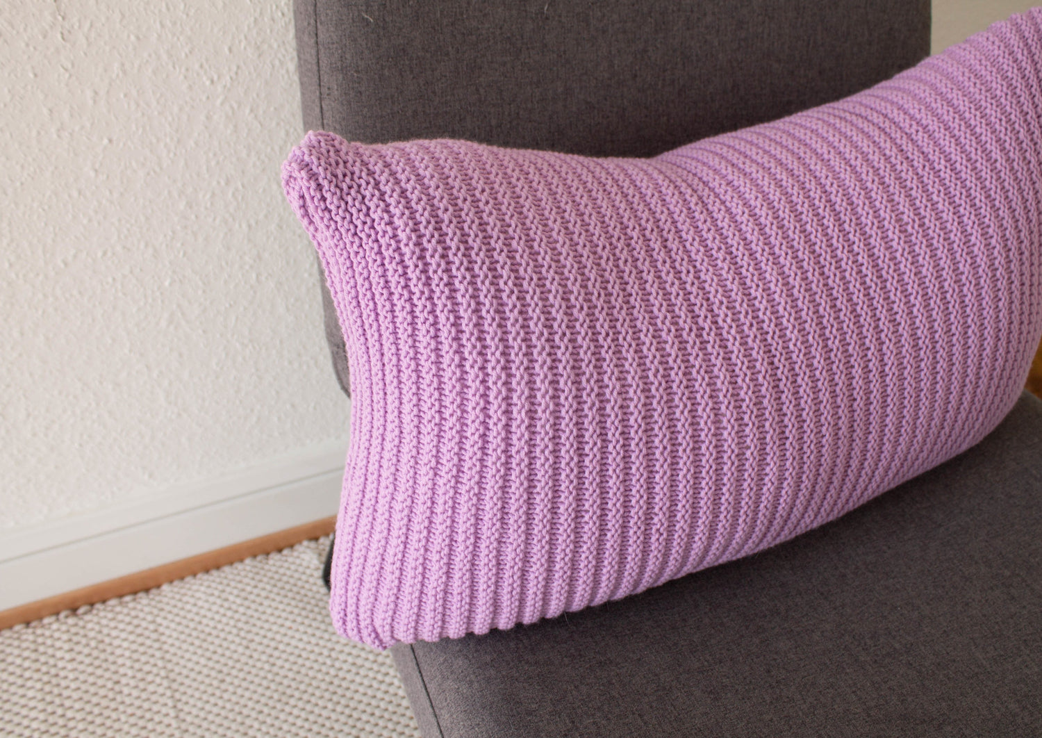 Simple Stitch Knit Cushion Lavender